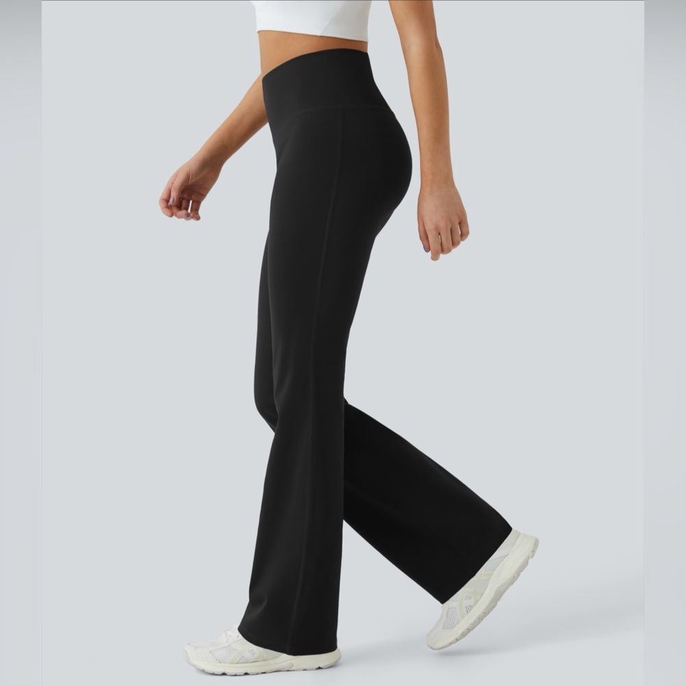 Halara DayStretch High Waisted Pocket Plain Leggings, Size S